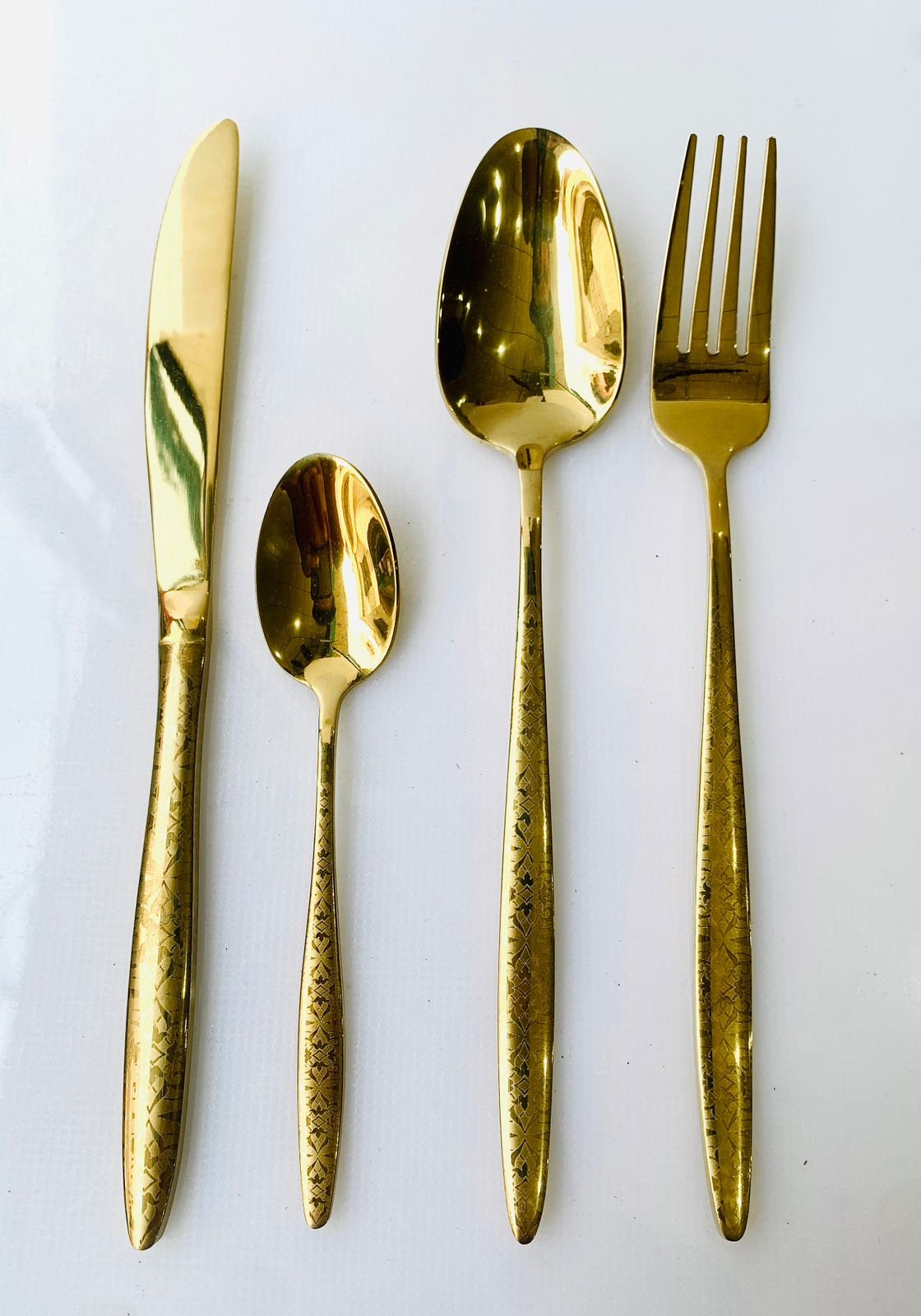 2 Gold-colored Cutlery (flatware) Set - Image 1